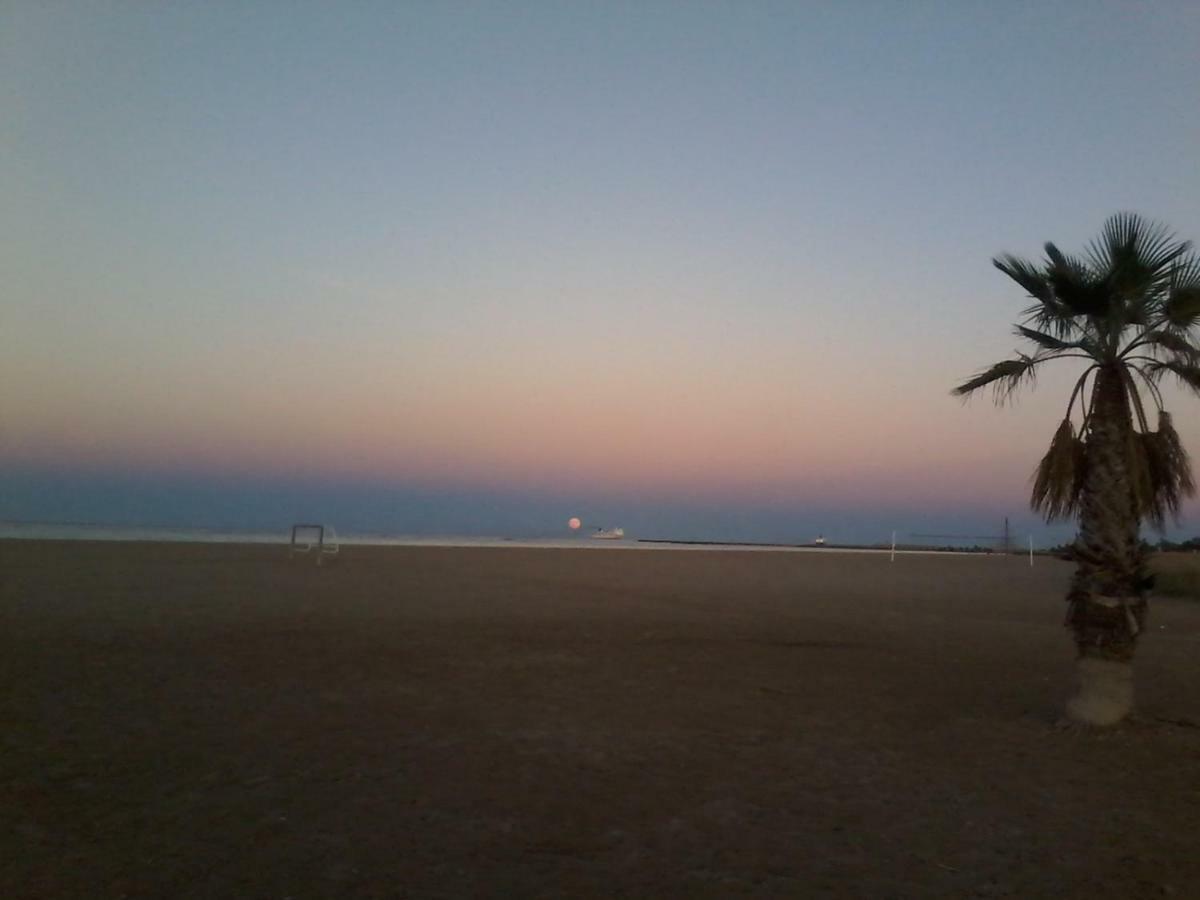 Chez Berna - Se Alquila Habitacion Denia Dış mekan fotoğraf